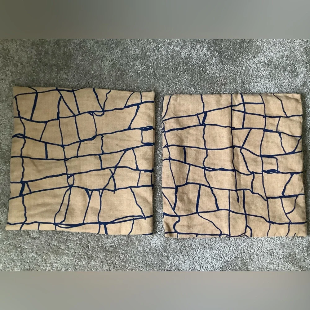 IKEA Burlap Two Pillow Case 20x19. Excellent Preowned Condition durable material - Picture 3 of 3